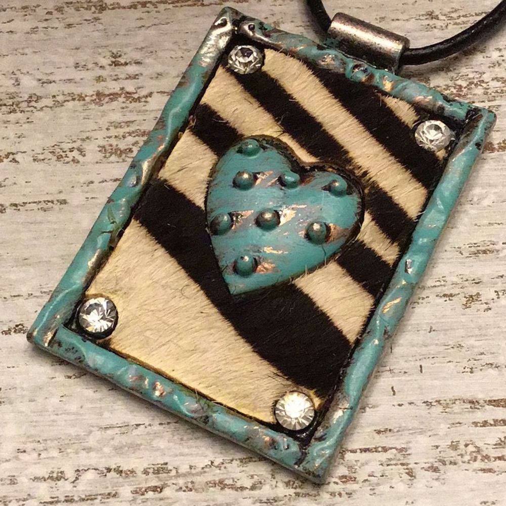 Rectangular Necklace - Picture 2 of 7